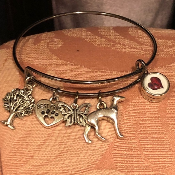PoppyRain “Daisy” charm bracelet - Picture 1 of 2